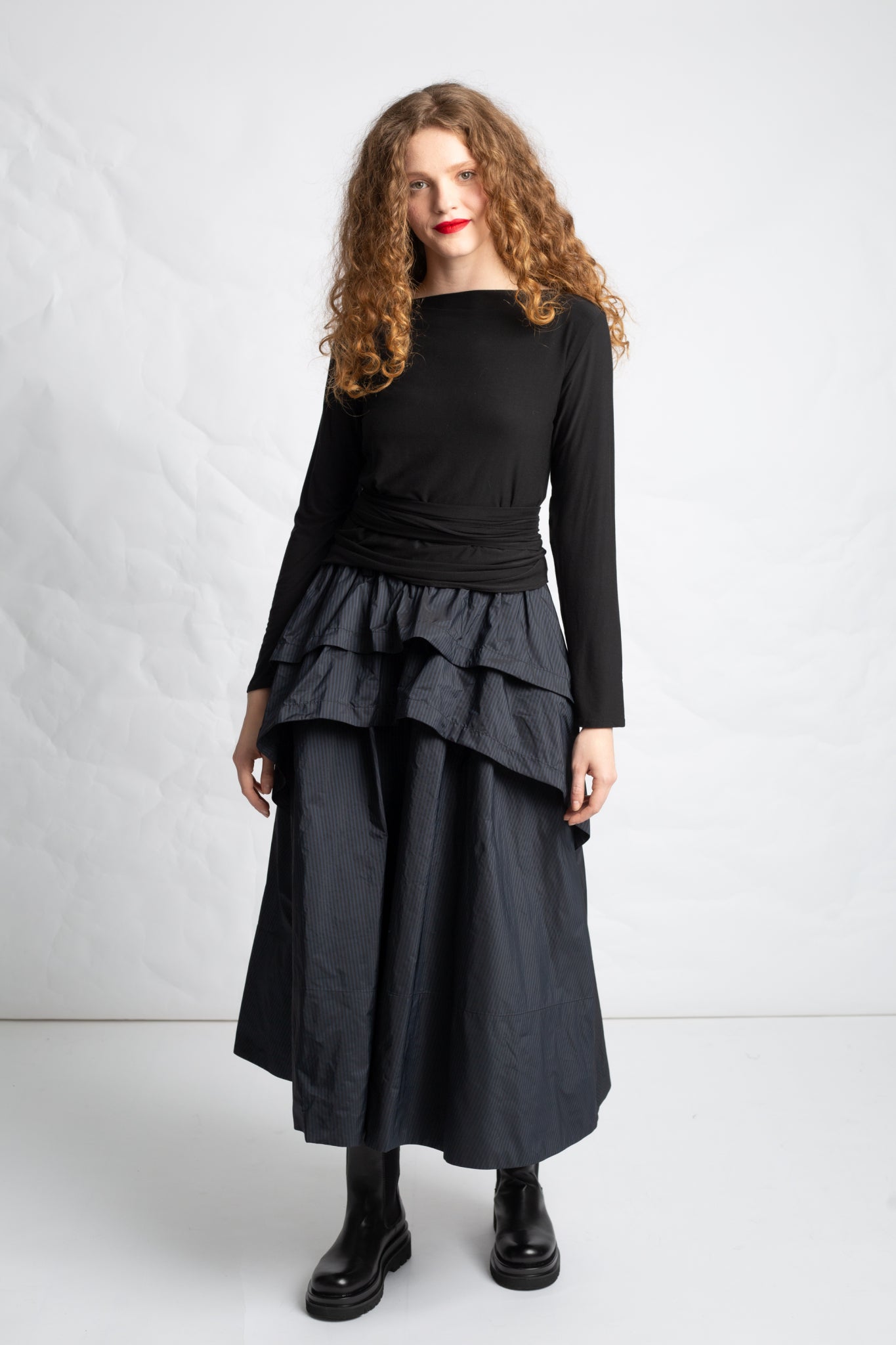 Taffeta midi skirt J630