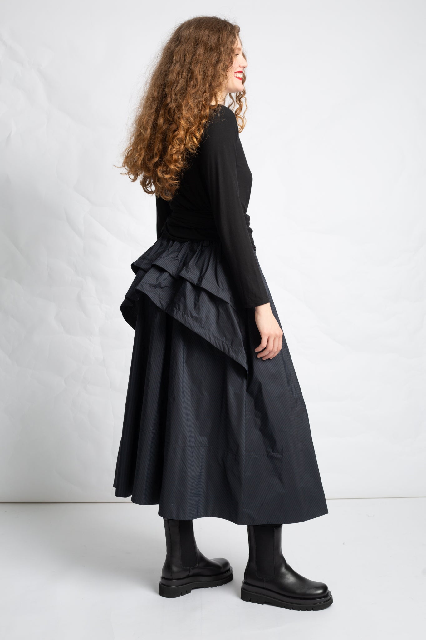 Taffeta midi skirt J630