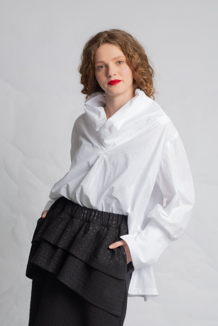 Blouse with long sleeves and lapel collar T812