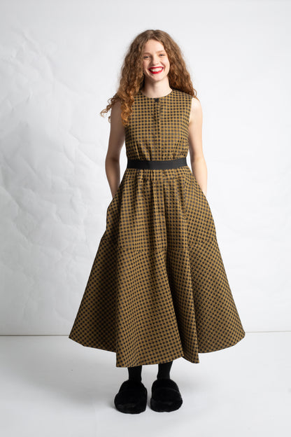 Robe longue sans manches R886