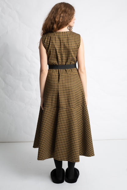 Robe longue sans manches R886